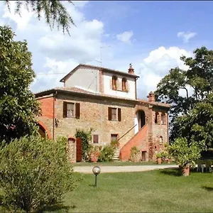 agriturismo-podere-caggiolo.it-tuscanyhotel.com/